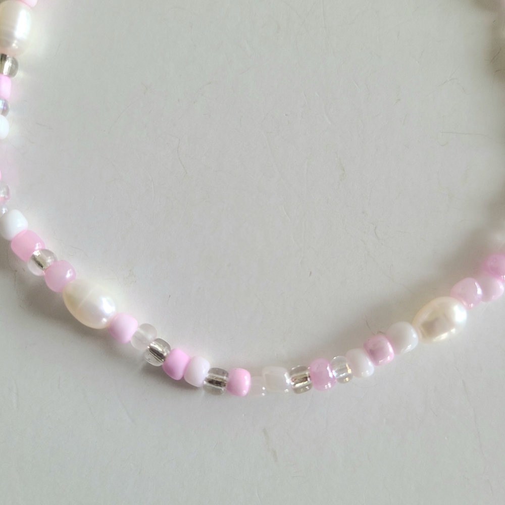 Pink and White Beaded Ankle Bracelet - Picture 4 of 8